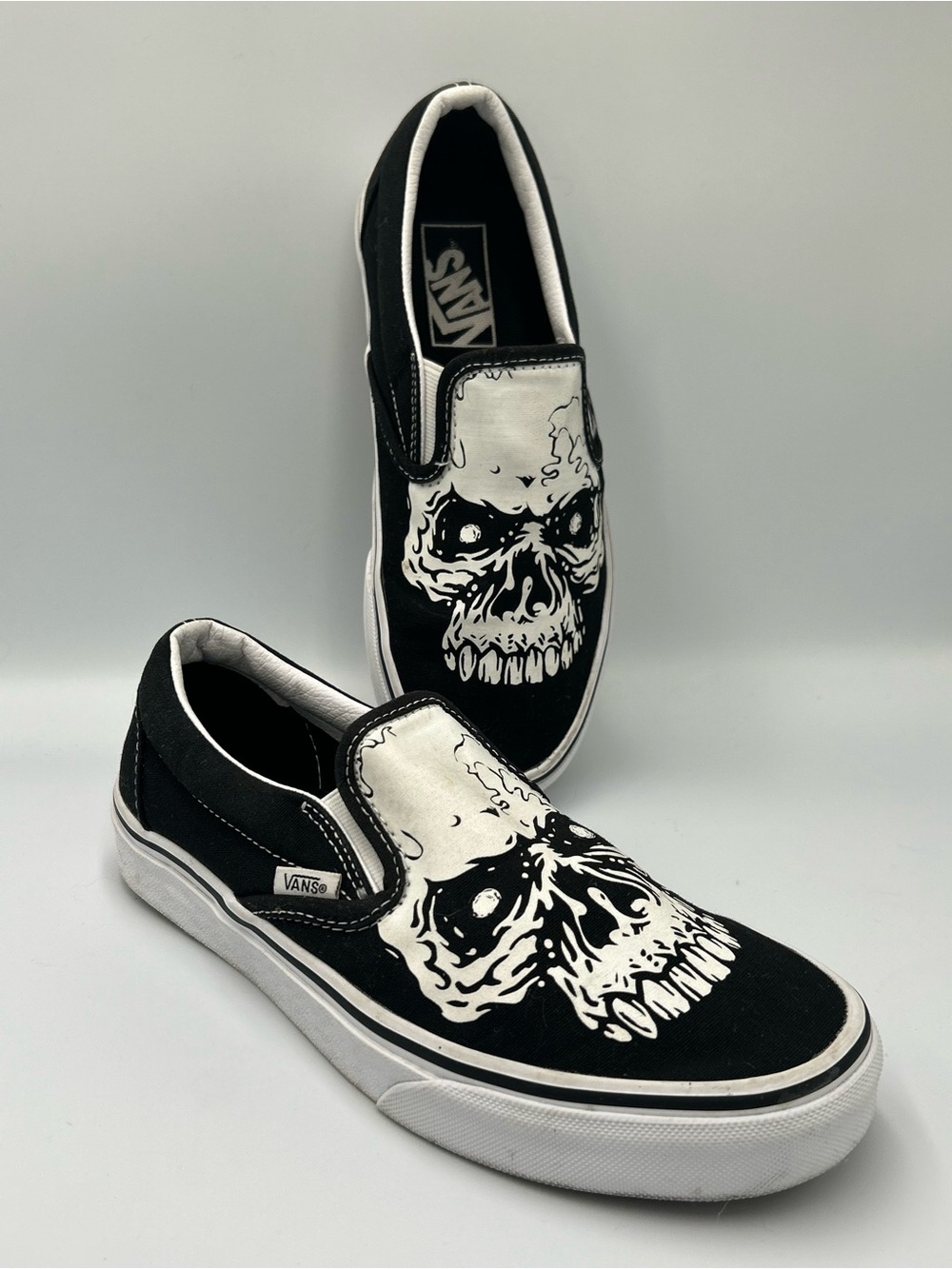 Van’s Black/White Slip-On Skull Shoes  Glow In The Dark Great For Halloween